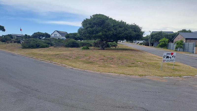 6 Bedroom Property for Sale in Stilbaai Wes Western Cape